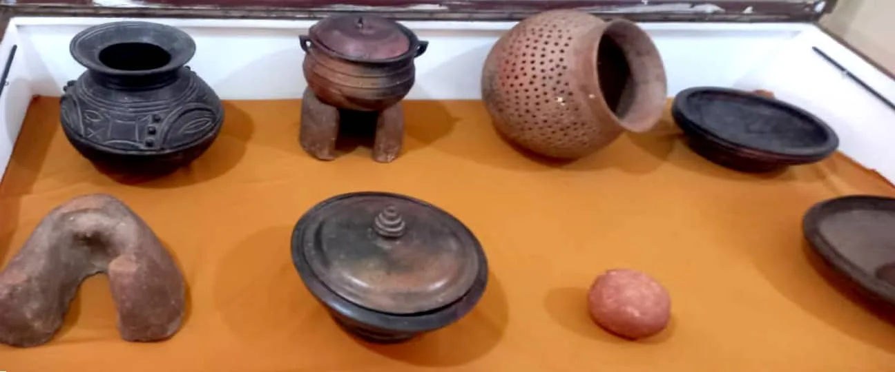 Photo: Household Kitchen Clay Equipment